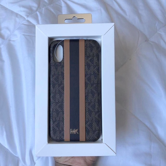 MICHAEL KORS iPHONE CASE FOR X/XS - Picture 1 of 3